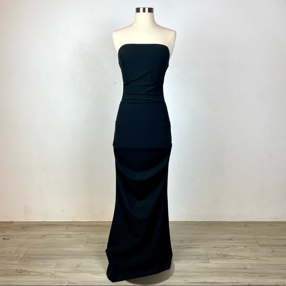 NICOLE MILLER sexy black strapless classic gown with train. Ruched, tailored. 2 - Picture 3 of 17